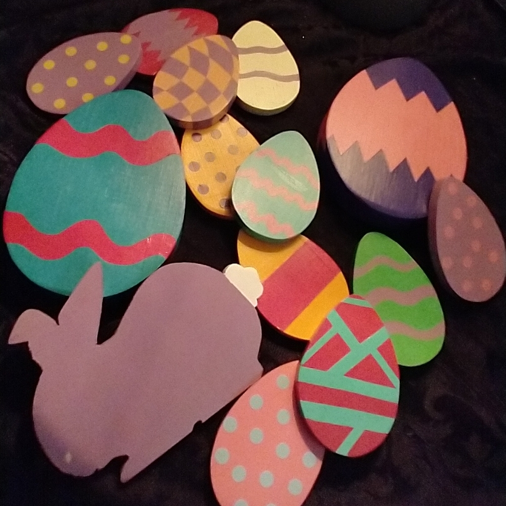 Magnetic Handpainted Wood Easter Egg Home Decor